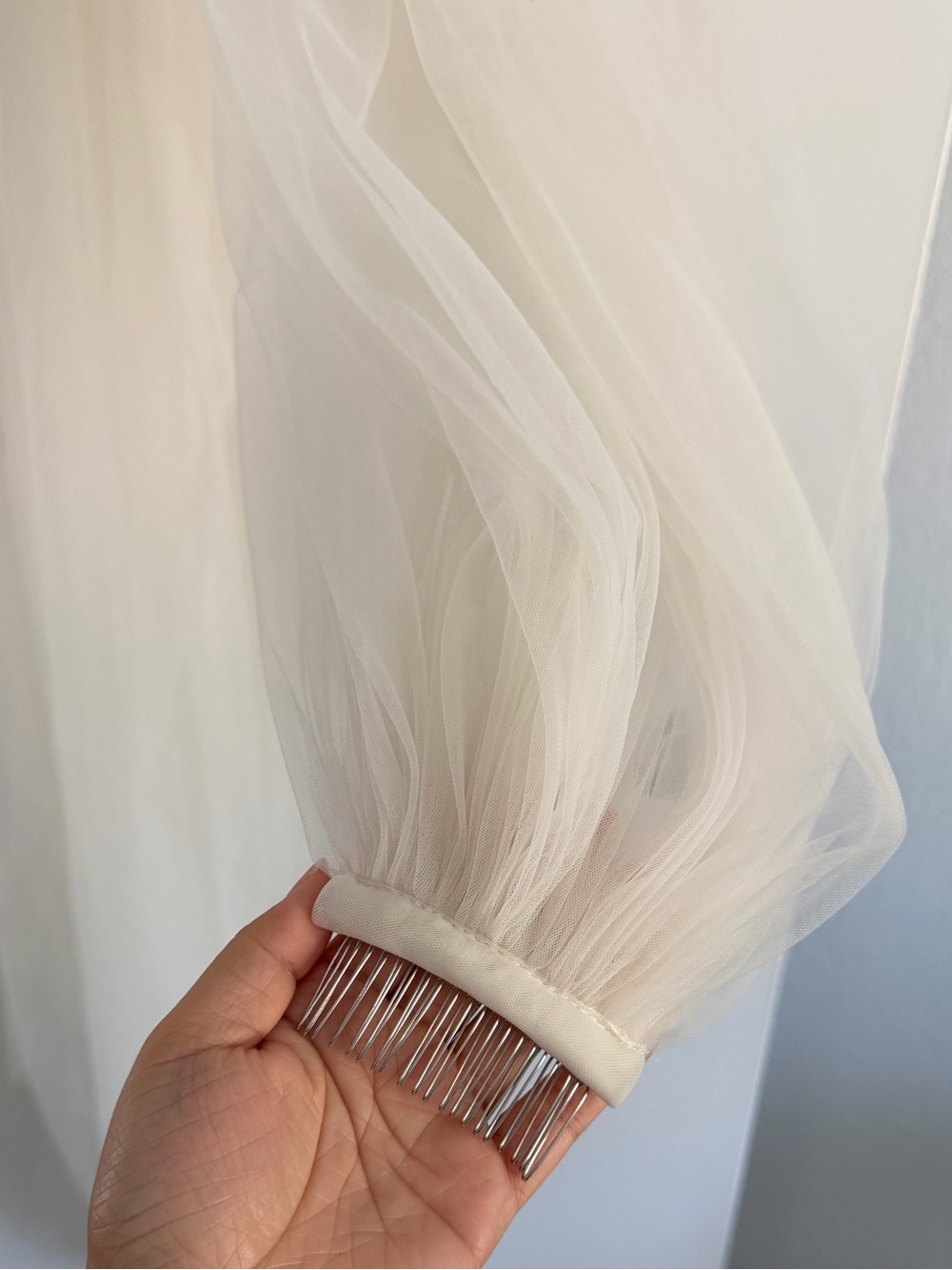 118x118 inch Dark Ivory Champagne Plain Cathedral Wedding Veil Bridal Soft Tulle - Picture 3 of 8